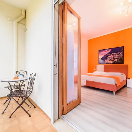 Estate4home - Casa Laura Гостевой дом Сант'Анджелло