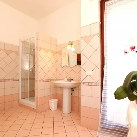 Estate4home - Casa Laura بيت ضيافة سانتّانييلّو