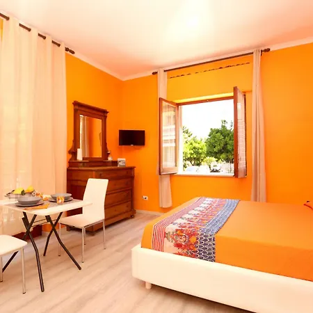 Pensjonat Estate4home - Casa Laura