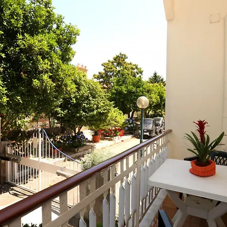 Estate4home - Casa Laura